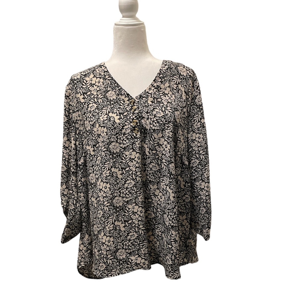 Maurices Blouse. Size 16/18.